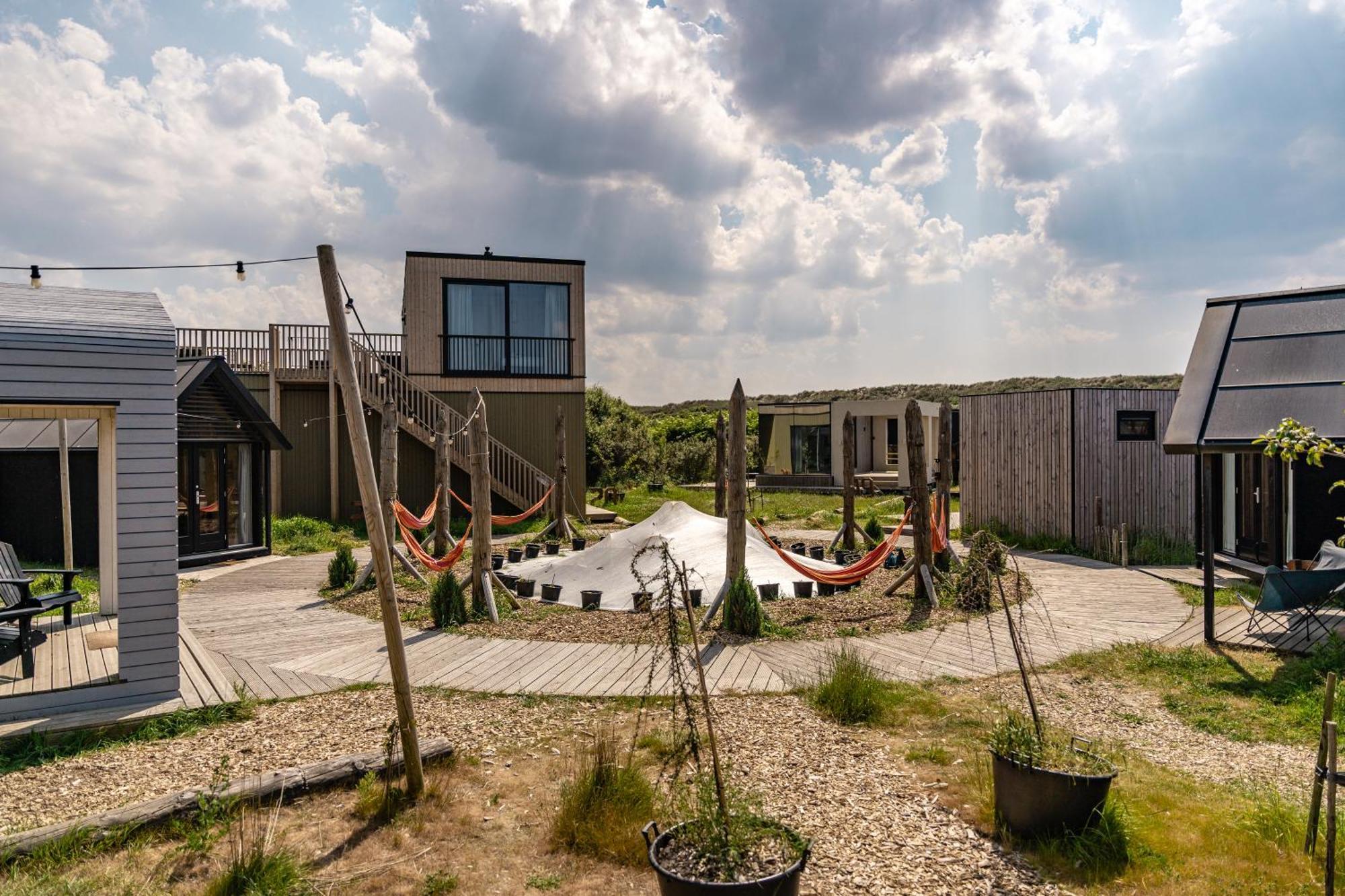 Basecamp Tiny House Eco-Resort Ijmuiden IJmuiden Bagian luar foto