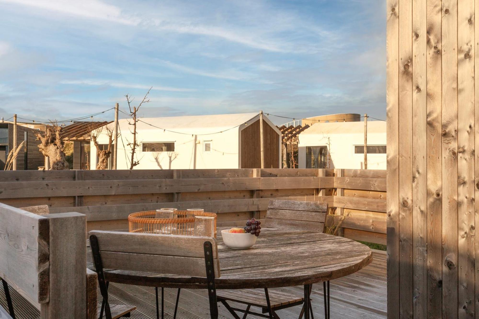 Basecamp Tiny House Eco-Resort Ijmuiden IJmuiden Bagian luar foto