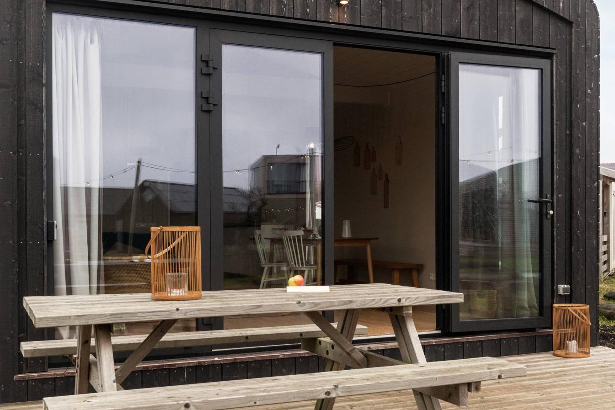 Basecamp Tiny House Eco-Resort Ijmuiden IJmuiden Bagian luar foto