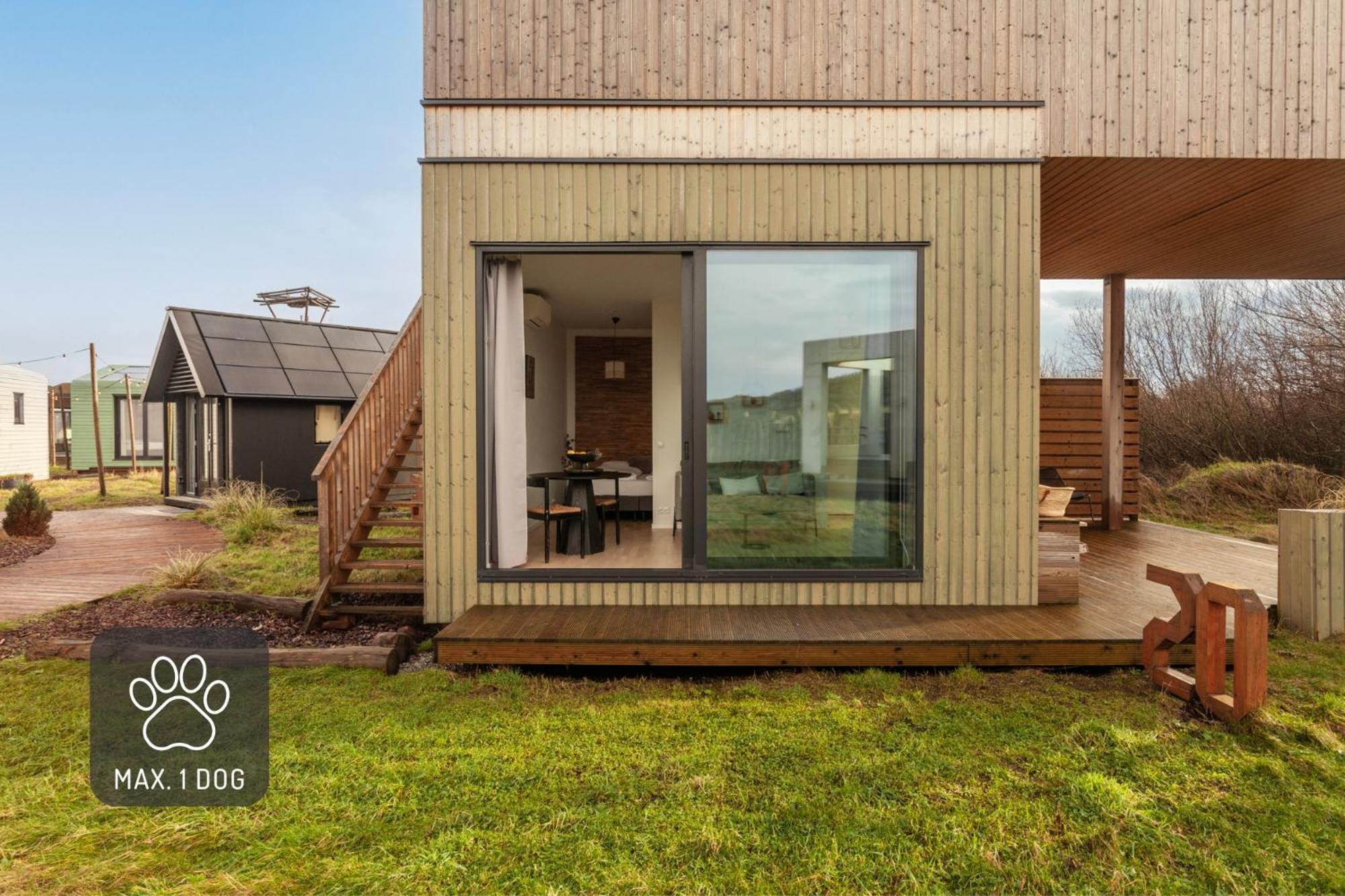 Basecamp Tiny House Eco-Resort Ijmuiden IJmuiden Bagian luar foto