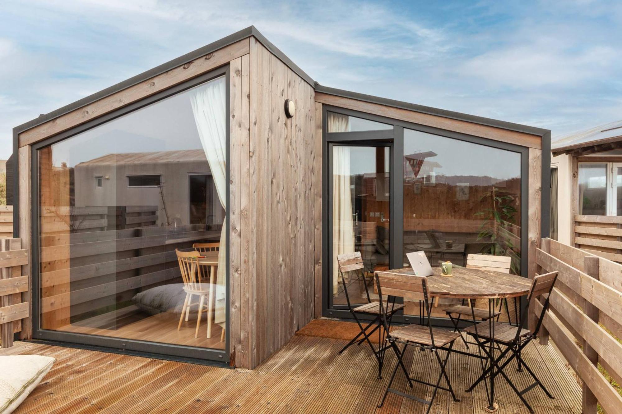 Basecamp Tiny House Eco-Resort Ijmuiden IJmuiden Bagian luar foto