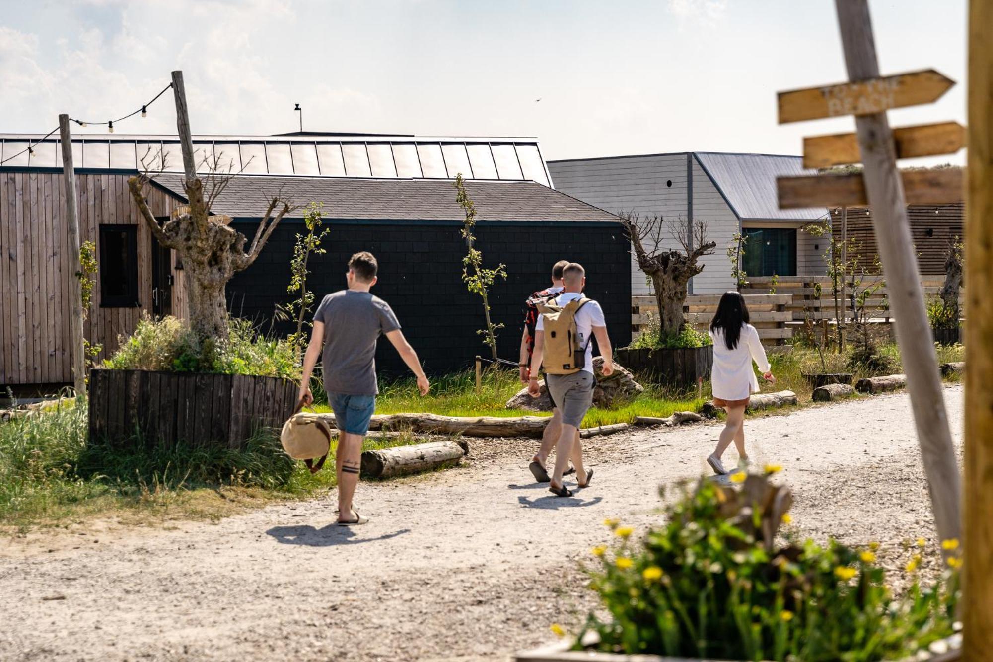 Basecamp Tiny House Eco-Resort Ijmuiden IJmuiden Bagian luar foto